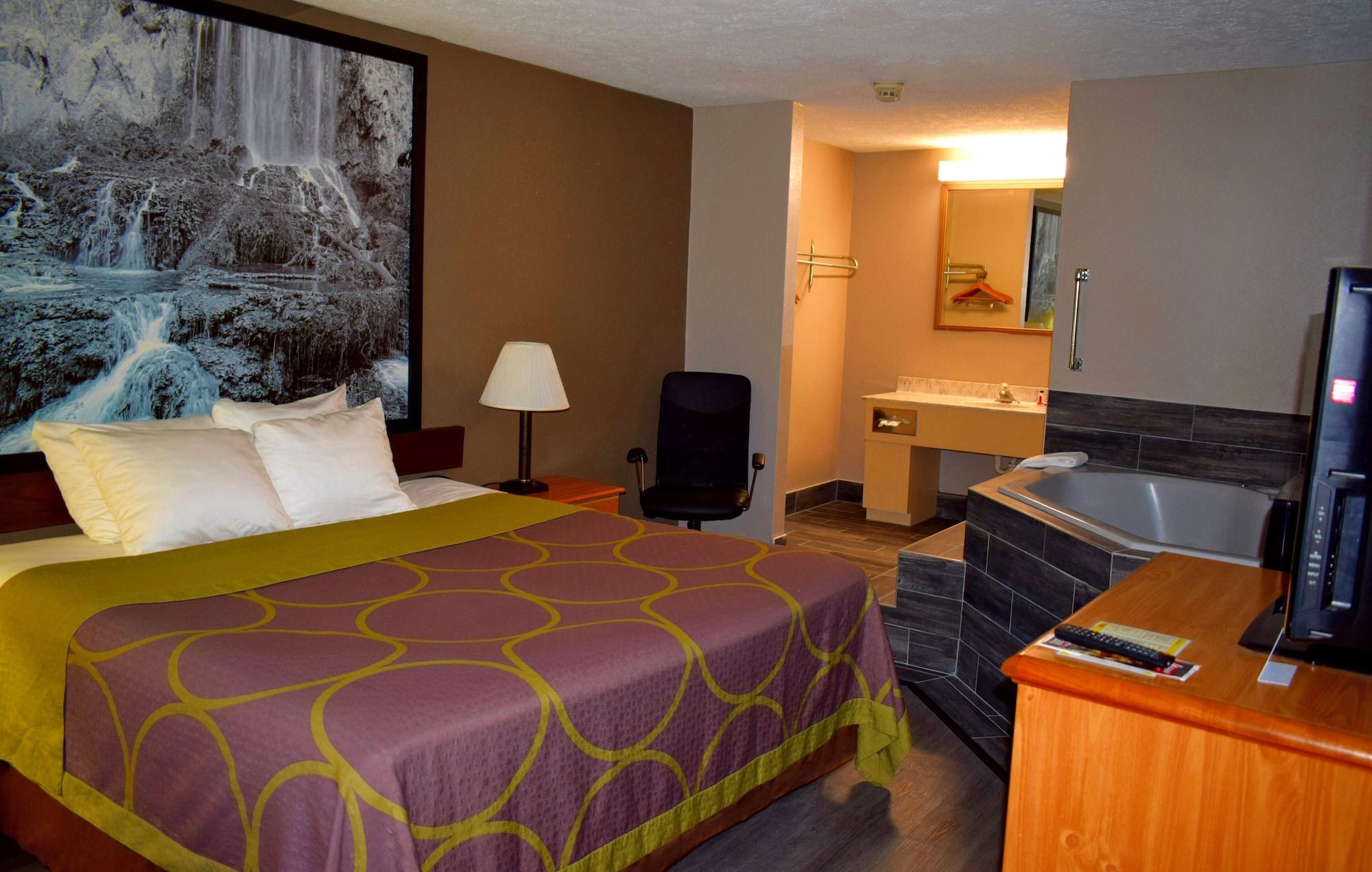 ซูเปอร์ 8 บาย วินด์แฮม ชิสเวล/แม็กซ์ เมดโดว์ แอเรีย Hotel Max Meadows ภายนอก รูปภาพ